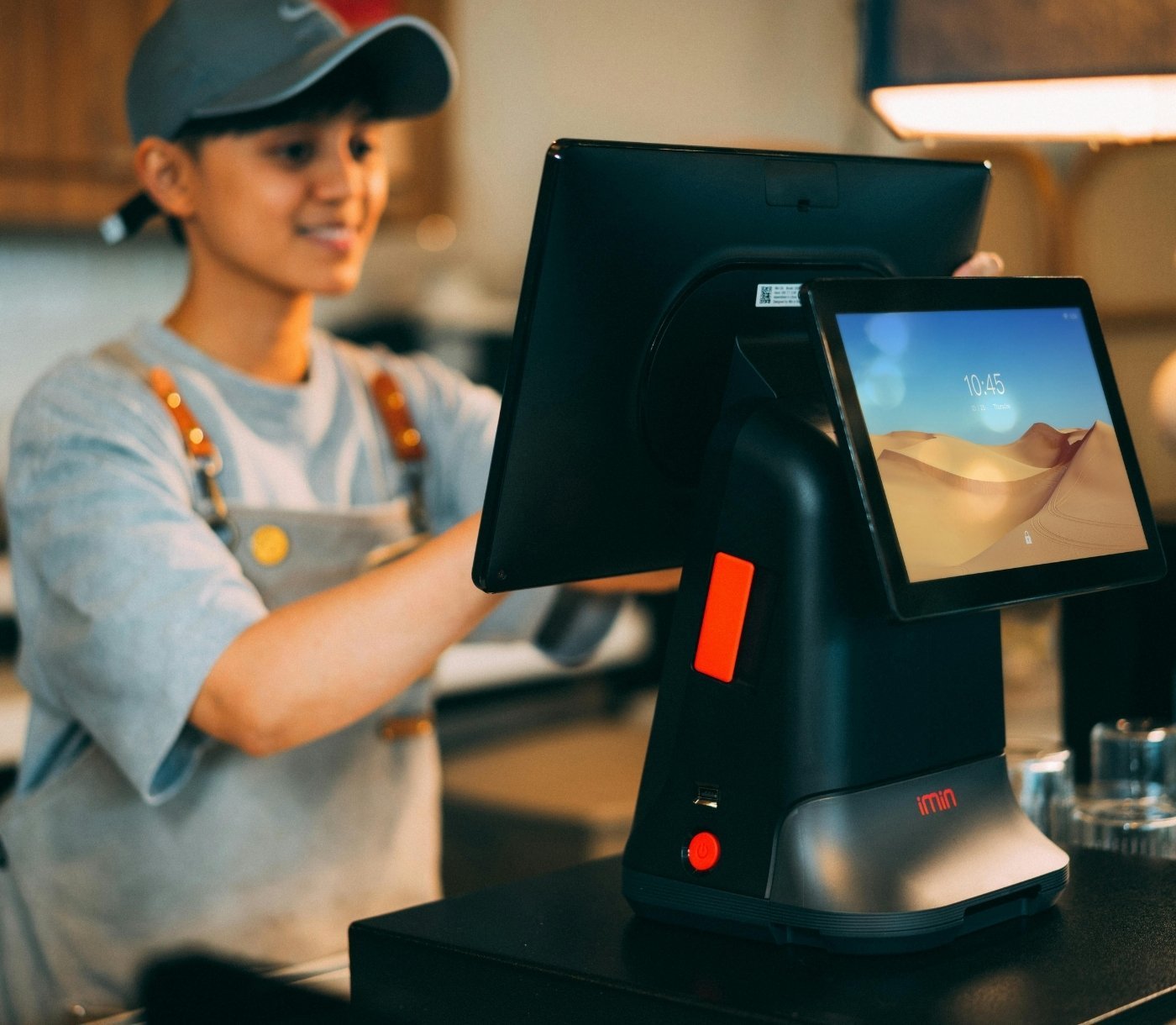 Soluciones-equipamiento-tecnologia-punto-venta-kioscos-reciclador-efectivo-mobiliario-carteleria